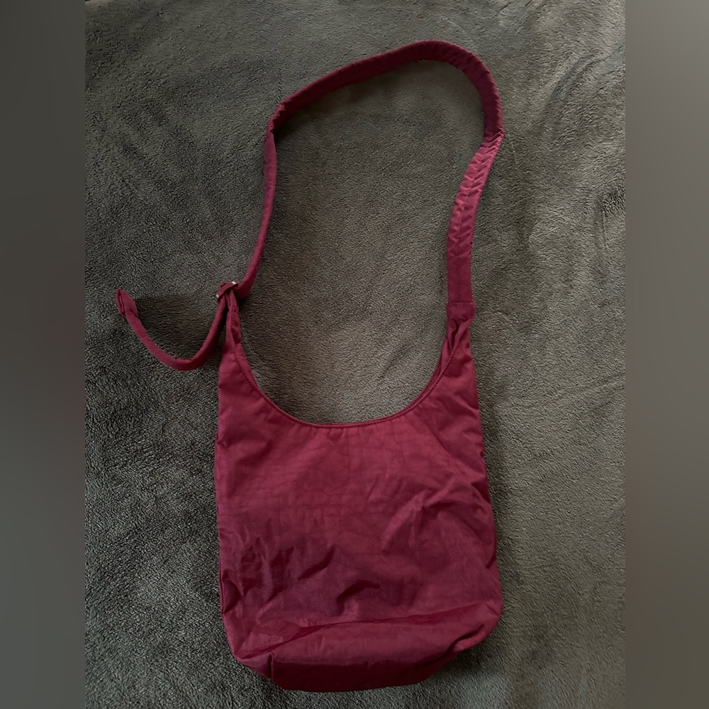 Baggu Small Nylon Sling in Oxblood NWOT